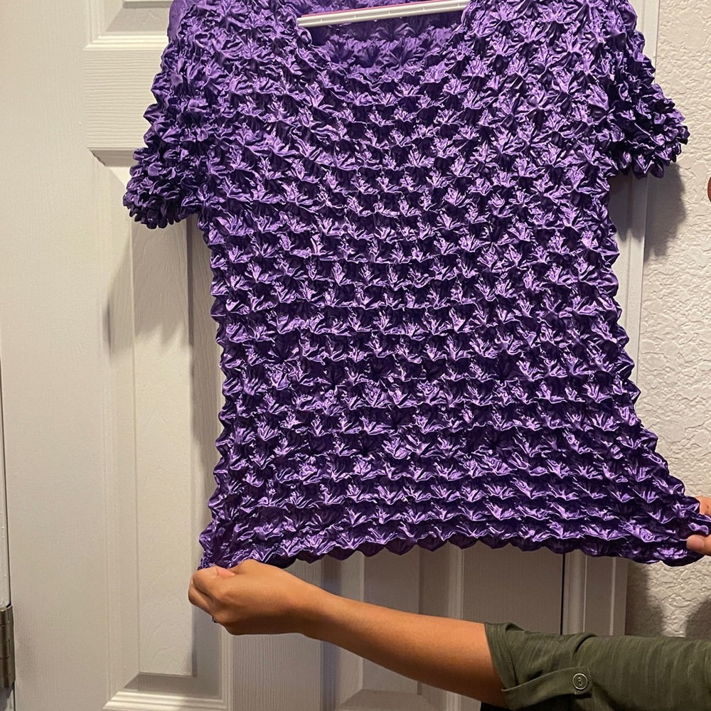 Purple Textured Short Sleeve Top. New

Never worn - Picture 4 of 5